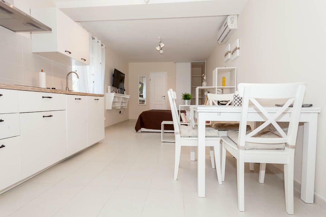 Studio Apartment Dada Primošten Esterno foto
