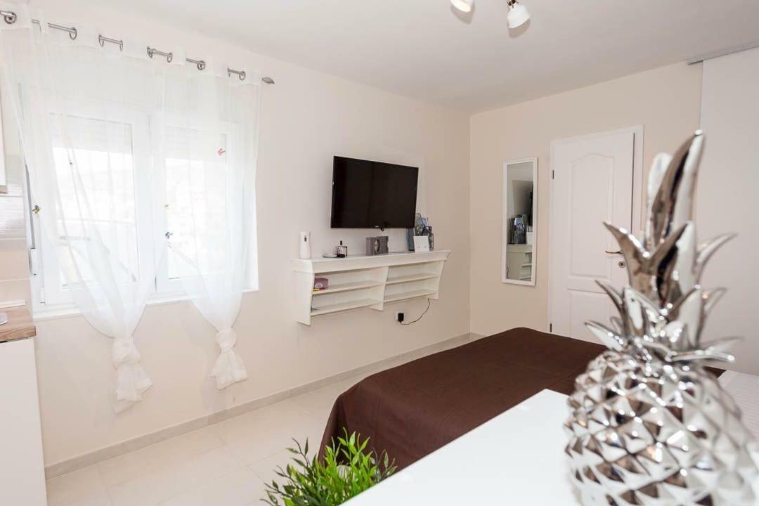 Studio Apartment Dada Primošten Esterno foto