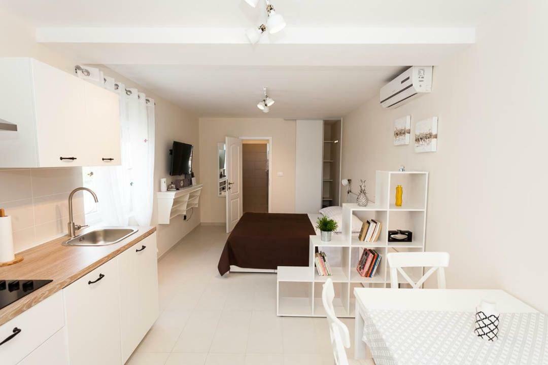Studio Apartment Dada Primošten Esterno foto